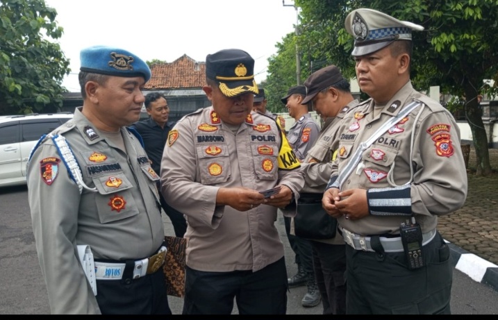 Screenshot_20251112_070521_WhatsAppBusiness